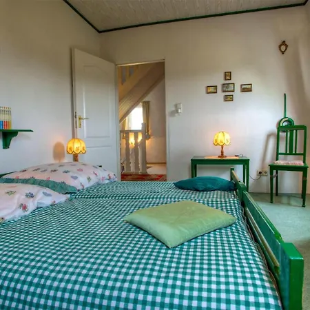 Beautiful Home In Sterlawki Male With 3 Bedrooms *